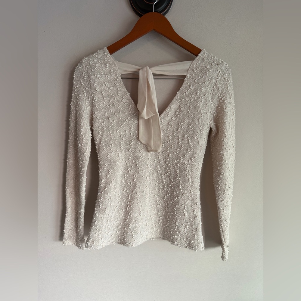Jennifer Lopez Cream Textured Pom Pom Tie Back Long Sleeve Top‎ Petite XS - Picture 2 of 3